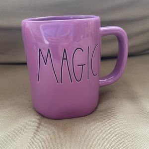 Rae Dunn magic mug